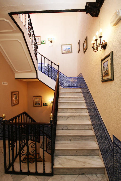 Hostal Van Gogh Sevilha Exterior foto